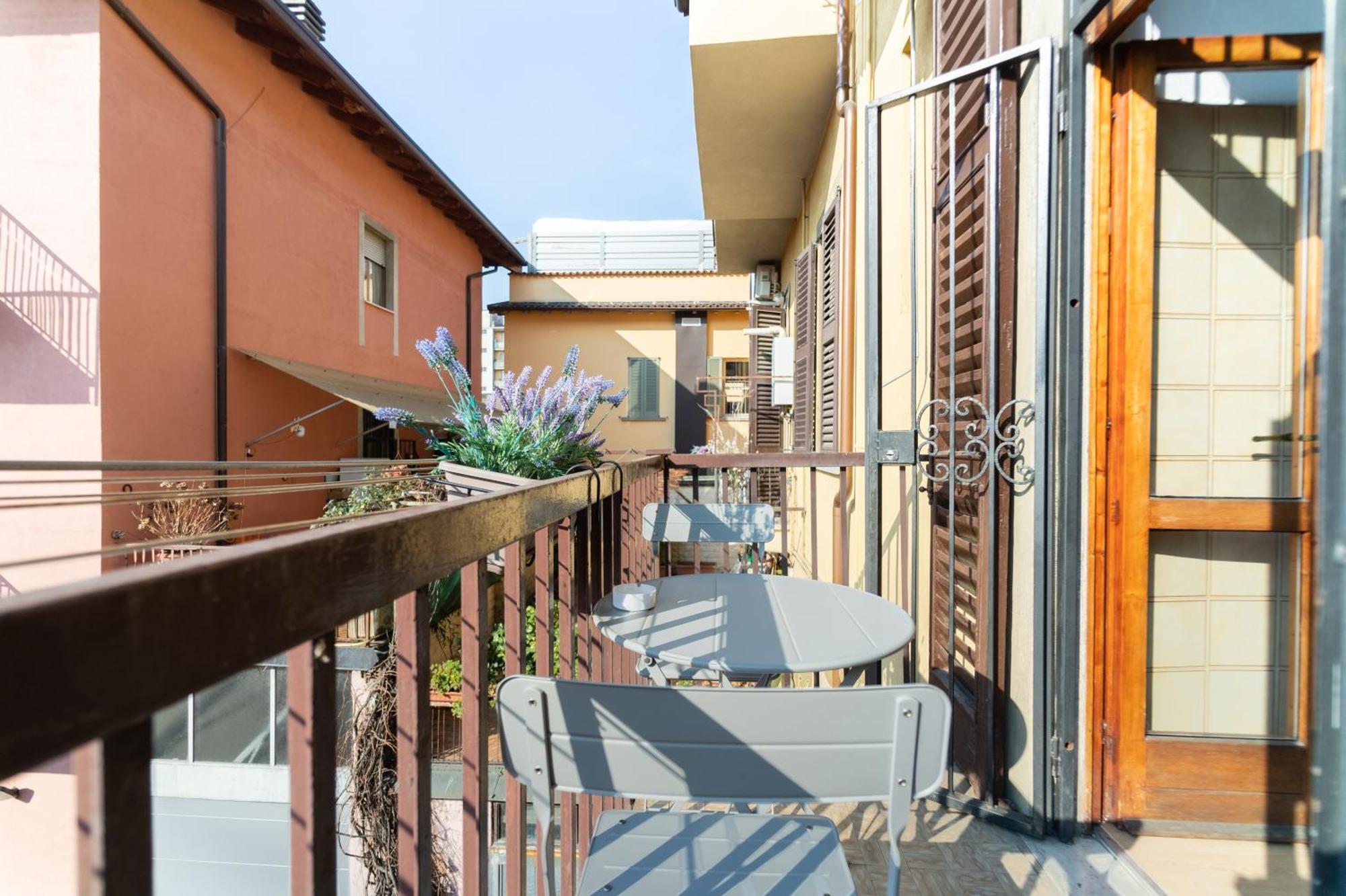 Grand Central 1845 - 2 Bedrooms Design Flat Bergamo Exterior photo